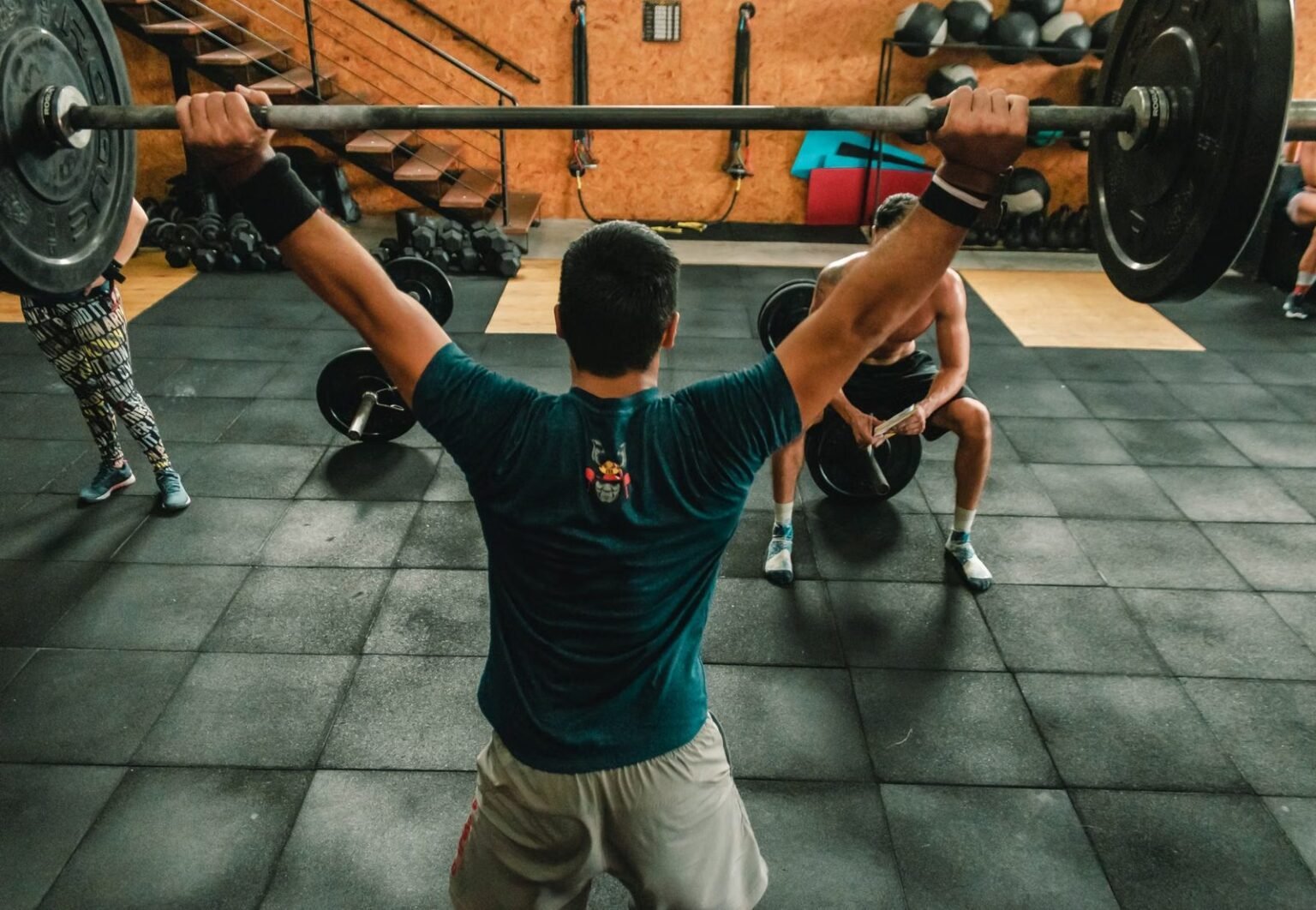 Calisthenics Vs Weightlifting: How to Pick the Right One - Fitness - fitness and muscle building